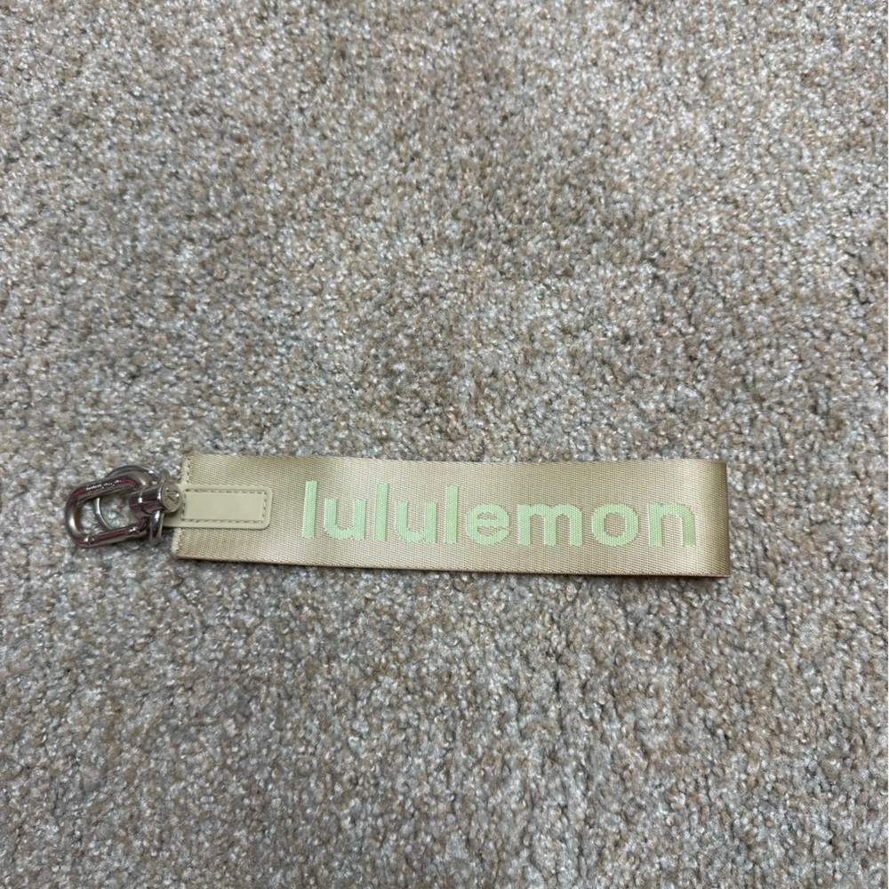 lululemon athletica Gold Wristlet
